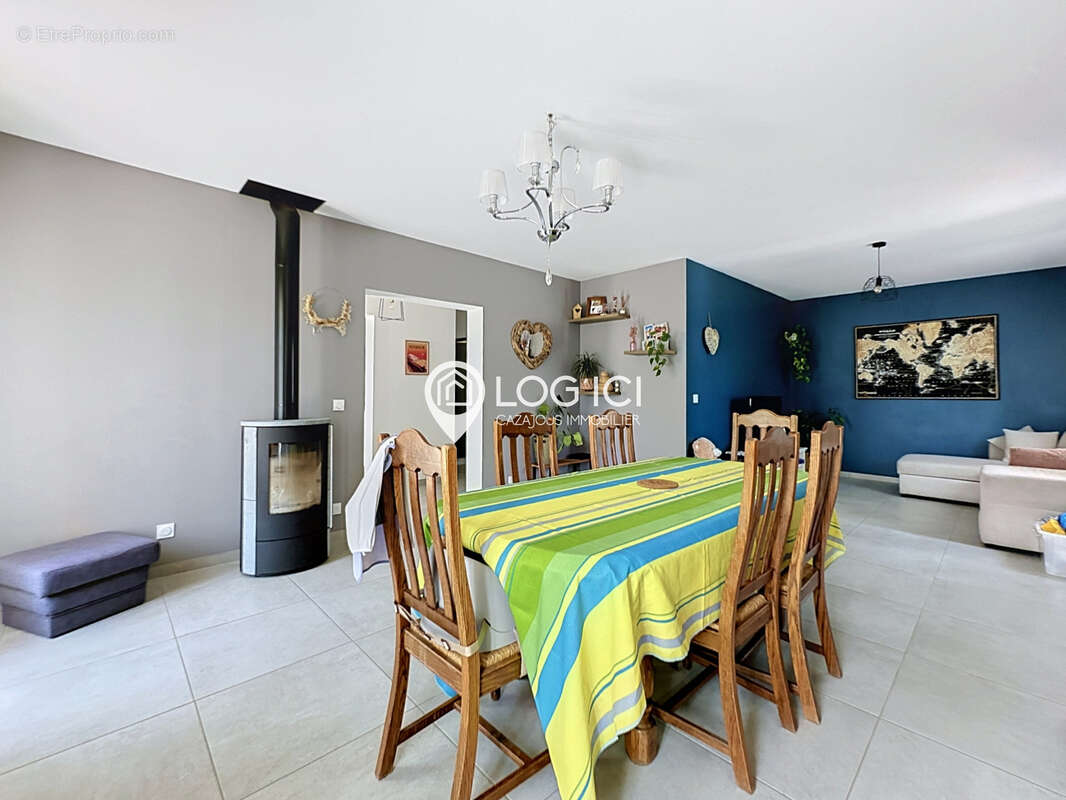 LESTELLE-BETHARRAM - Vente Maison familiale 4 chambres avec piscine et double garage - photo 8