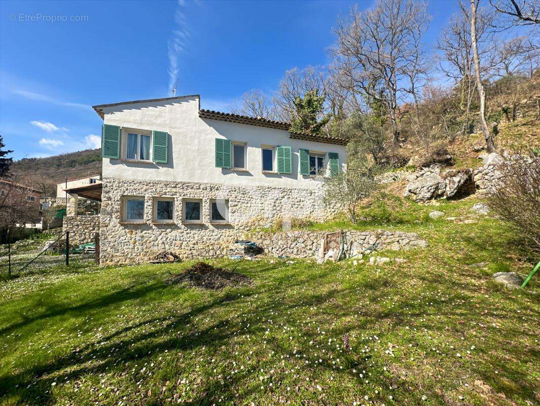 BOUYON Maison 180m² vue dégagée terrain 1.500m² - photo 2