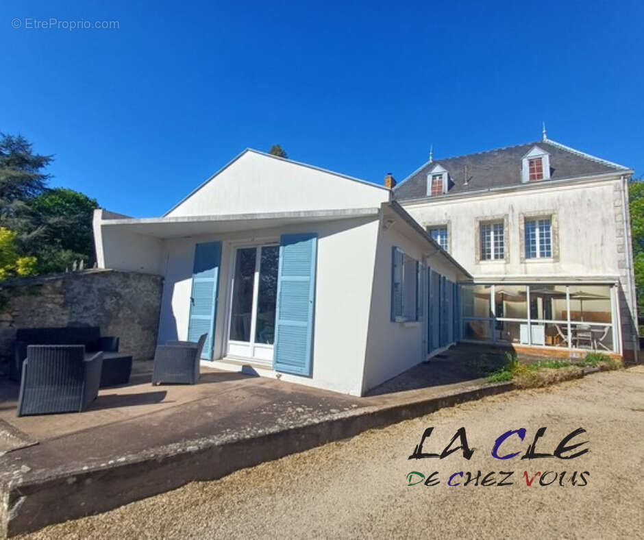 Maison à COULONGES-SUR-L'AUTIZE