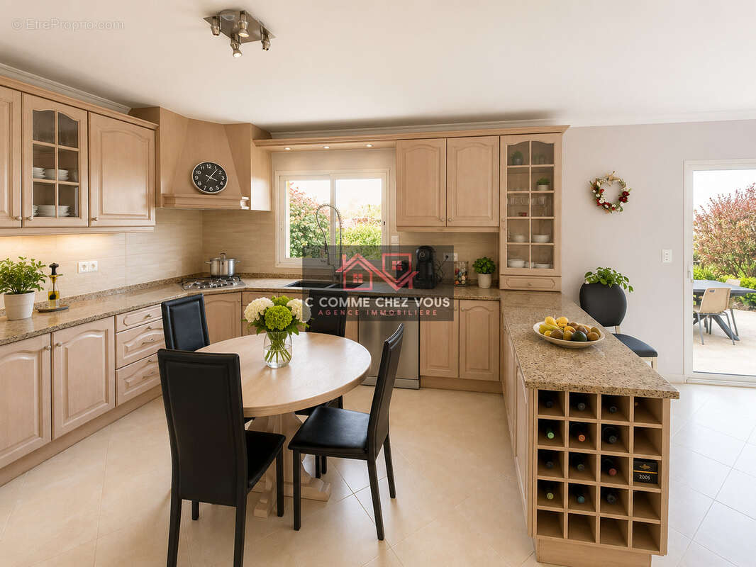 Maison familiale de 203 m2 avec sous-sol de 99 m2   FÉROLLES-ATTILLY - photo 4