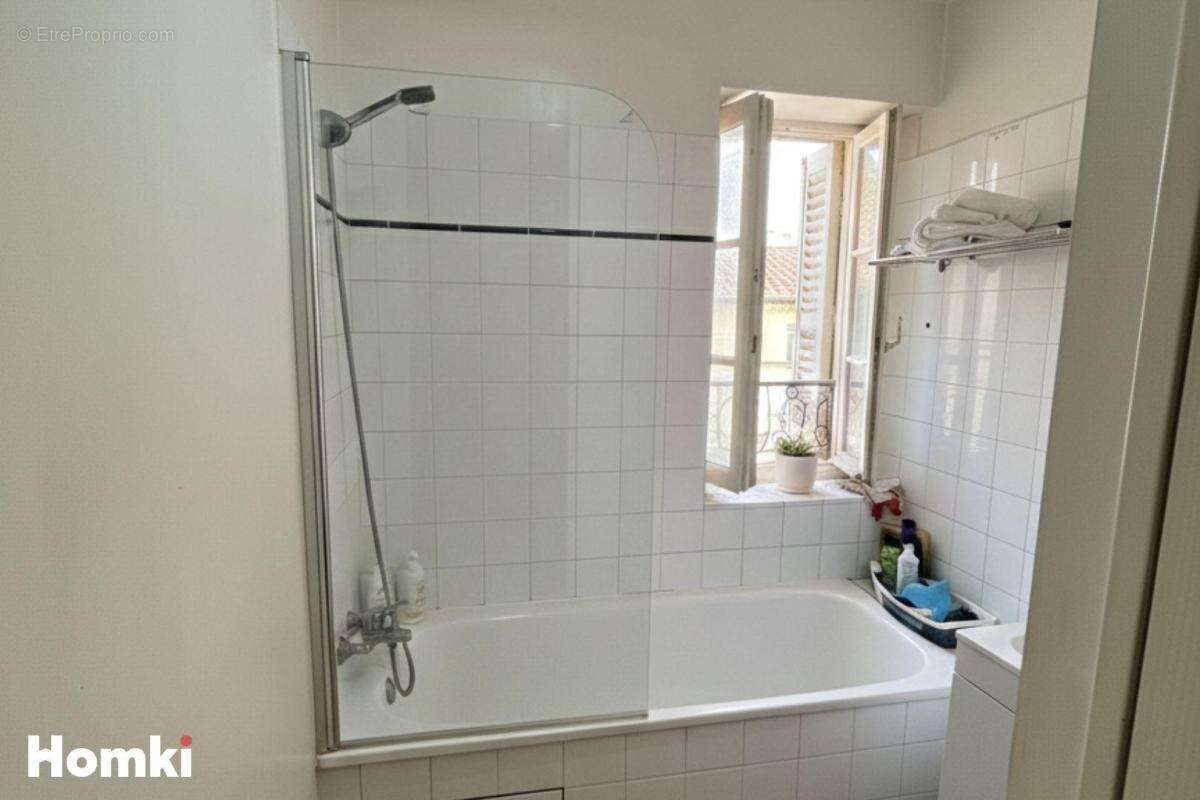 Appartement à MARSEILLE-2E