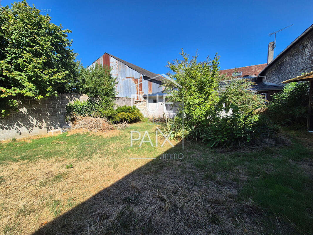 Maison à POUANT