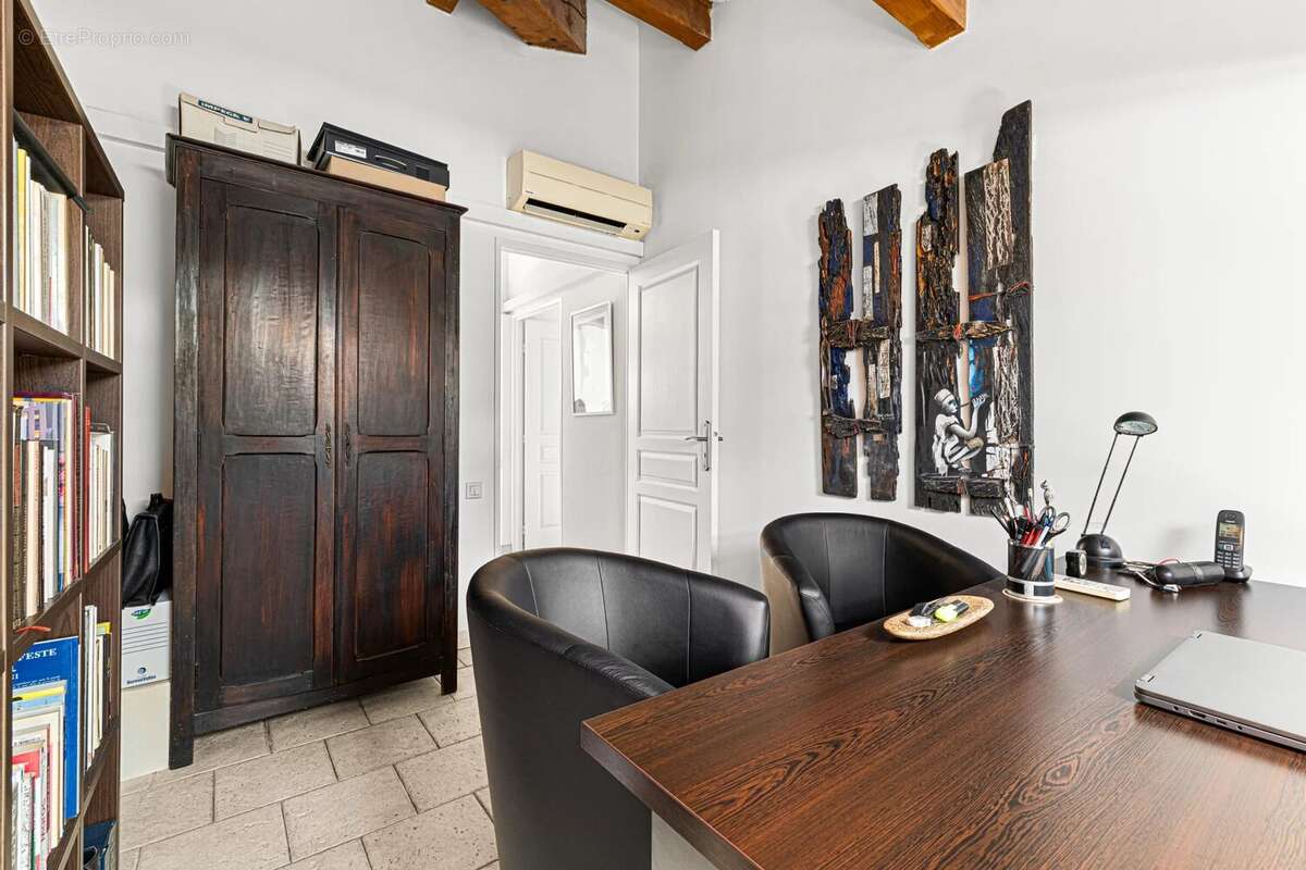 Exclusivité – Nice Ouest – Corniche Fleurie – Duplex esprit « Villa sur le toit » – 100 m² – Terrasses spectaculaires (91 m²) &  - photo 19