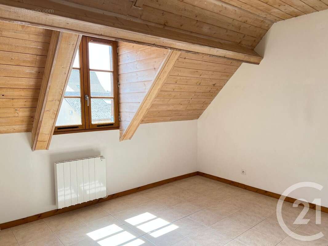 Appartement à HOUDAN
