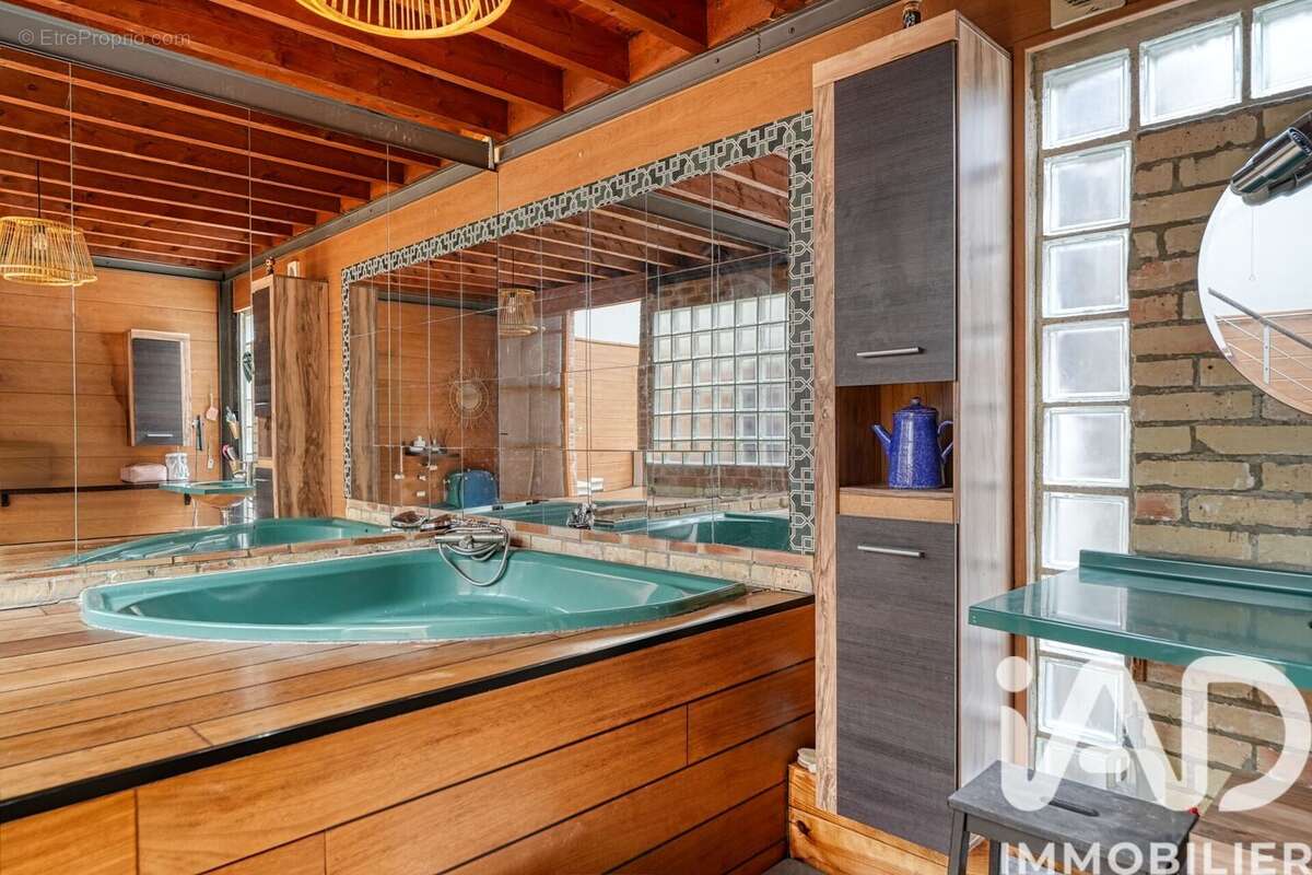 Photo 9 - Commerce à ARGENTEUIL