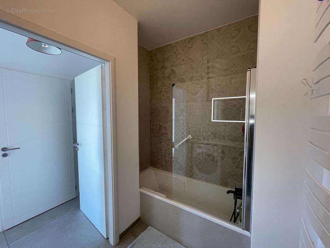 Appartement à CASTELNAU-LE-LEZ