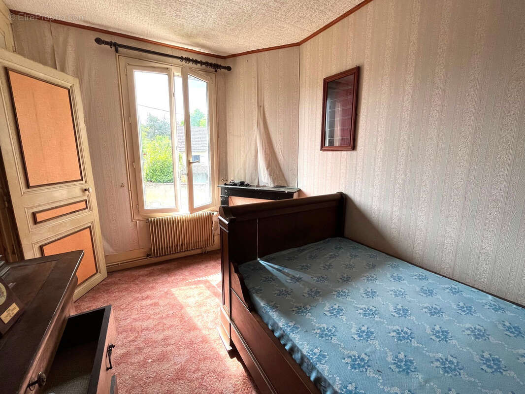 Maison 4 pièces avec jardin et dépendance - Centre ville de Sorel-Moussel 28 - photo 9