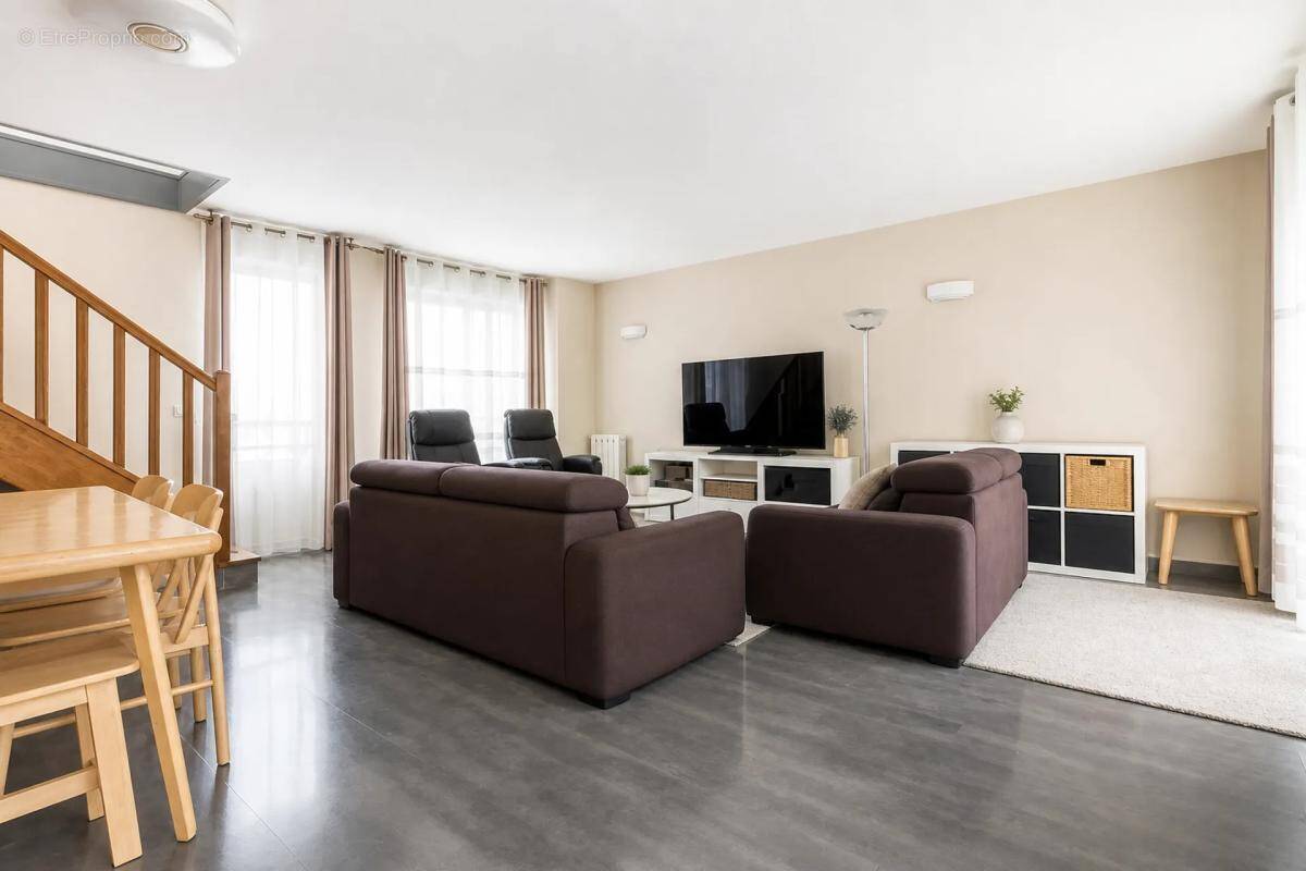 Appartement à STAINS