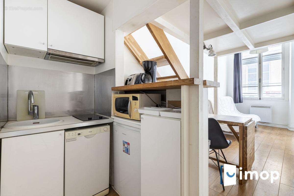 Appartement à PARIS-2E