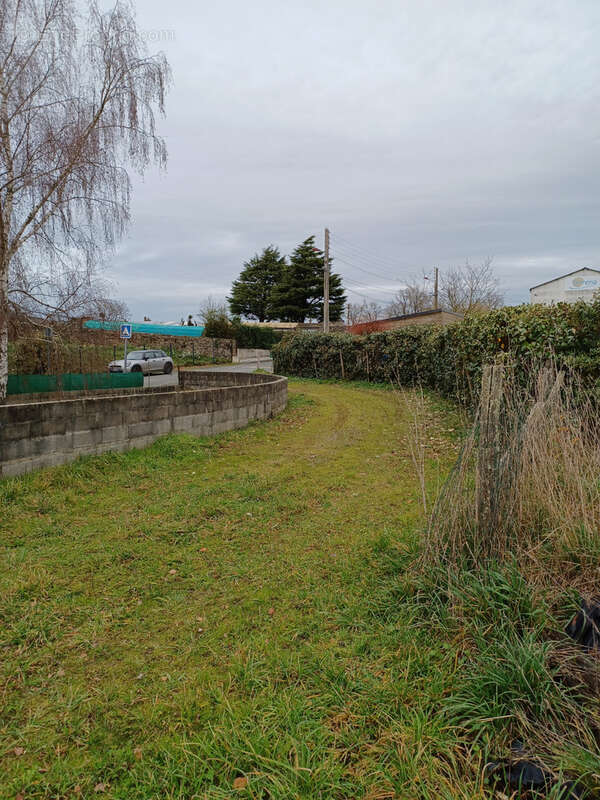 Terrain à LOIRE