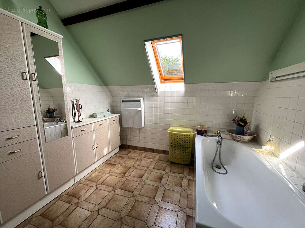 Maison à LES MUREAUX