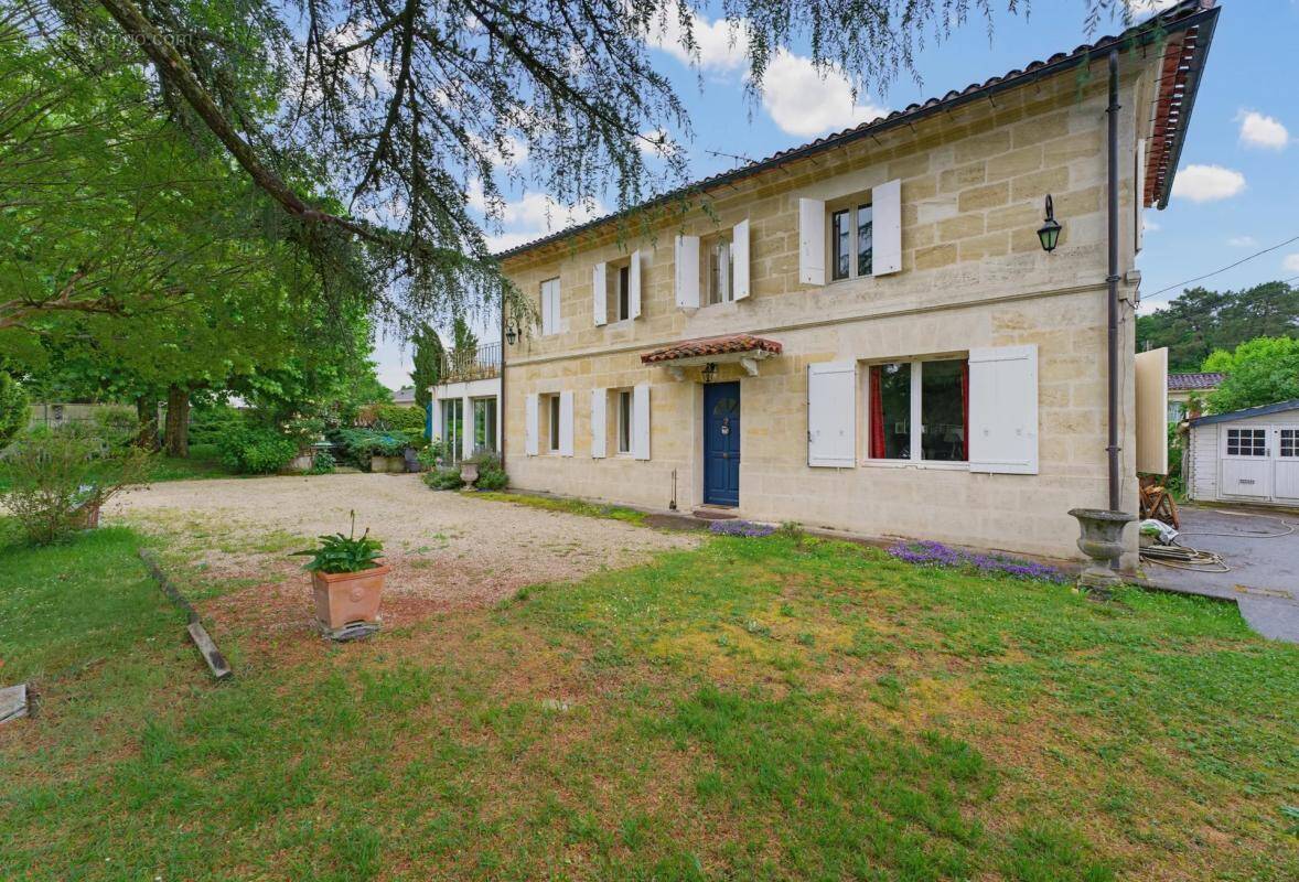 Maison à SAINT-CAPRAIS-DE-BORDEAUX