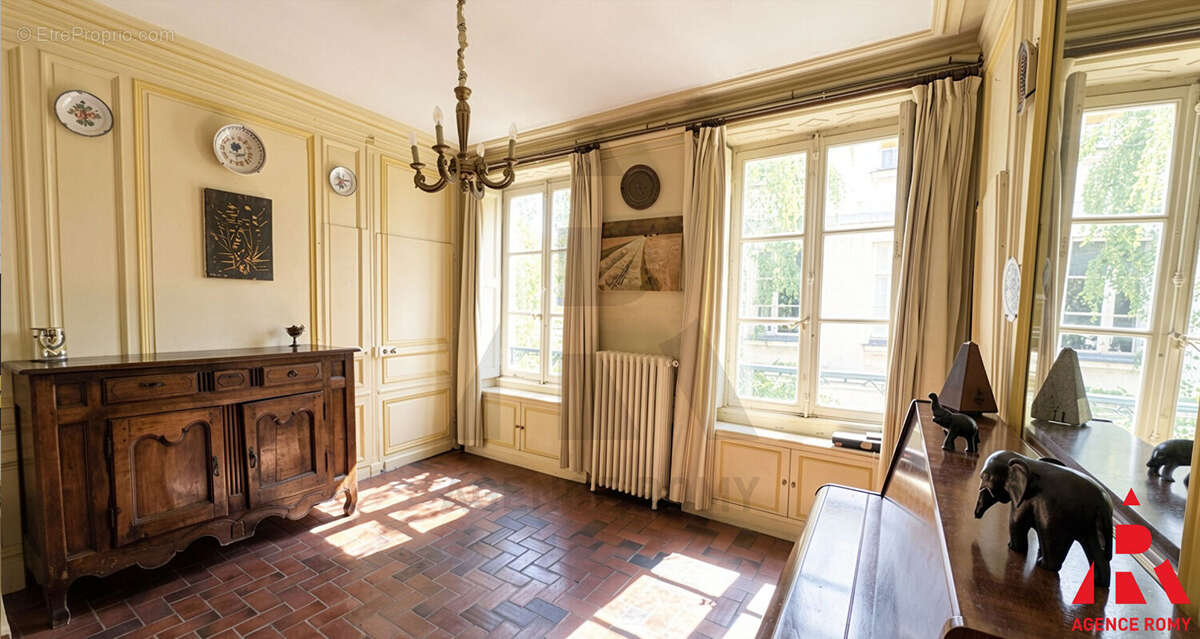 Appartement à VERSAILLES