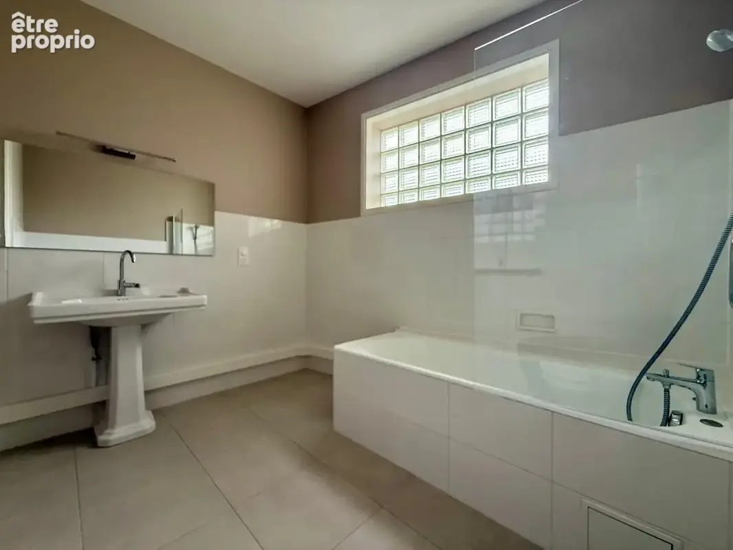 BORDEAUX CAUDERAN CENTRE - Appartement Darchand T5 de 133m2 + garage - photo 9
