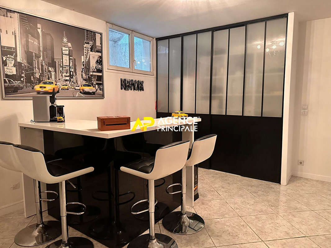 Appartement à SARTROUVILLE