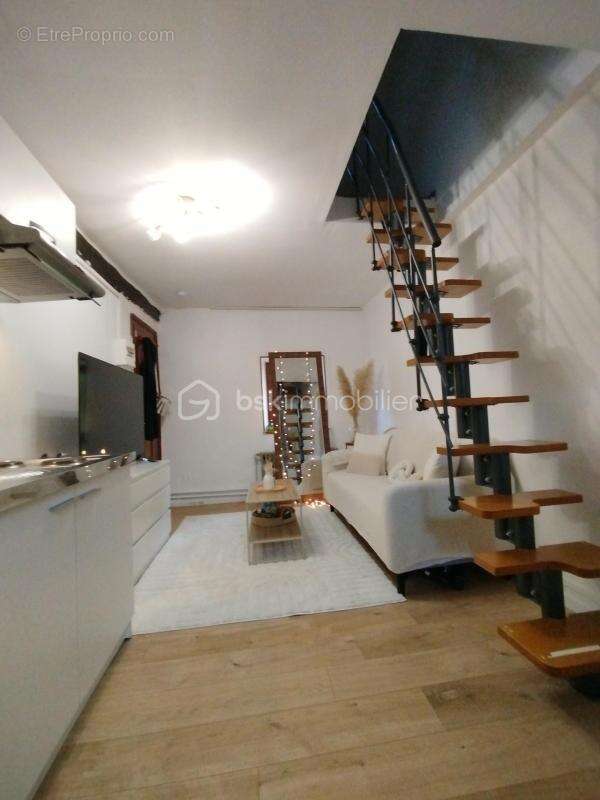 Appartement à DAMMARIE-LES-LYS