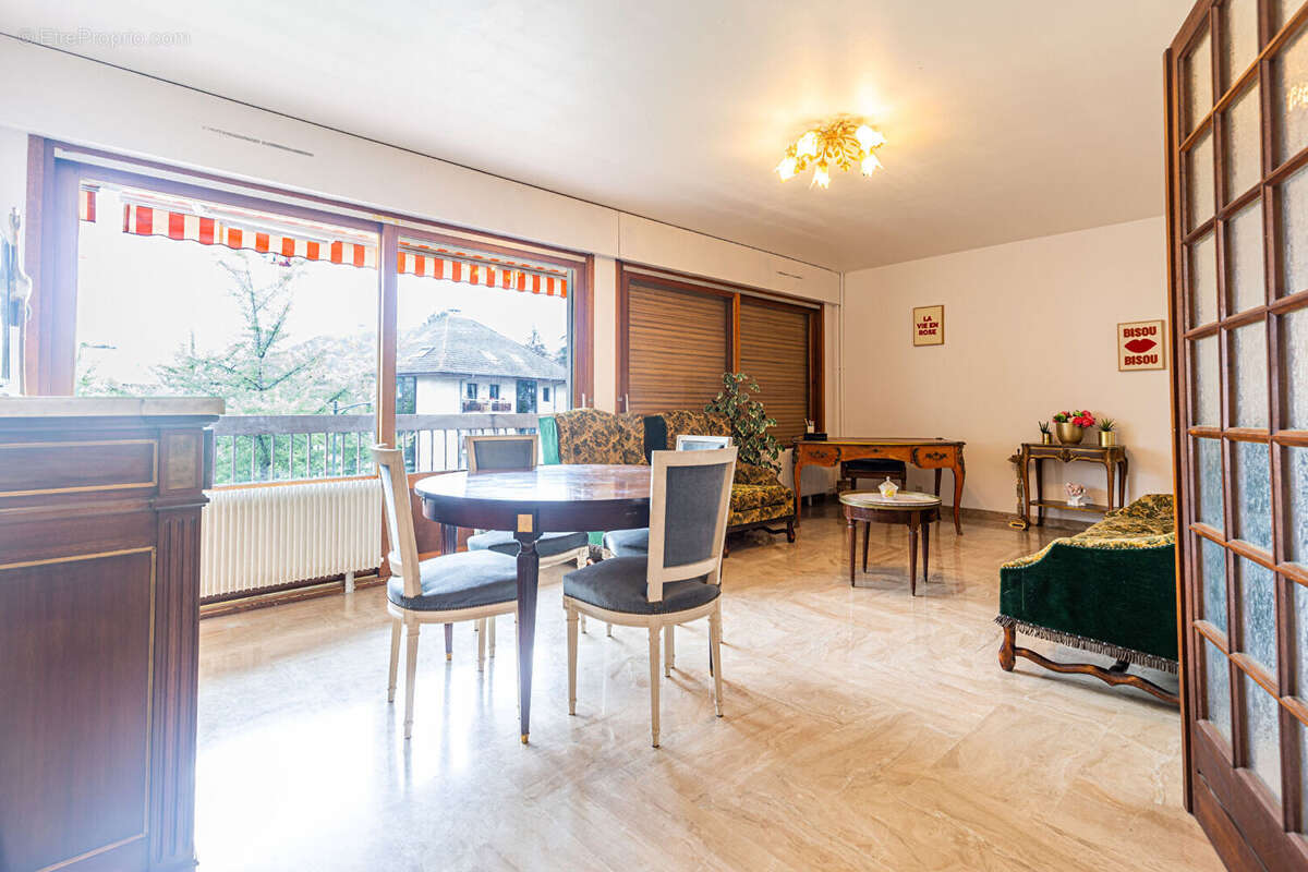 Agence immobiliere laforet - exclusivite - "lierre" - annecy / triangle d'or - appartement t3 de 83.85m² - terrasse - cave - pla - photo 4