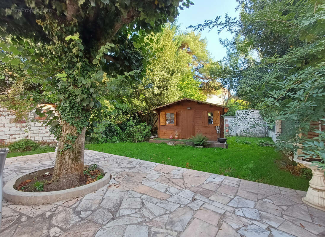 Maison à MONTMORENCY