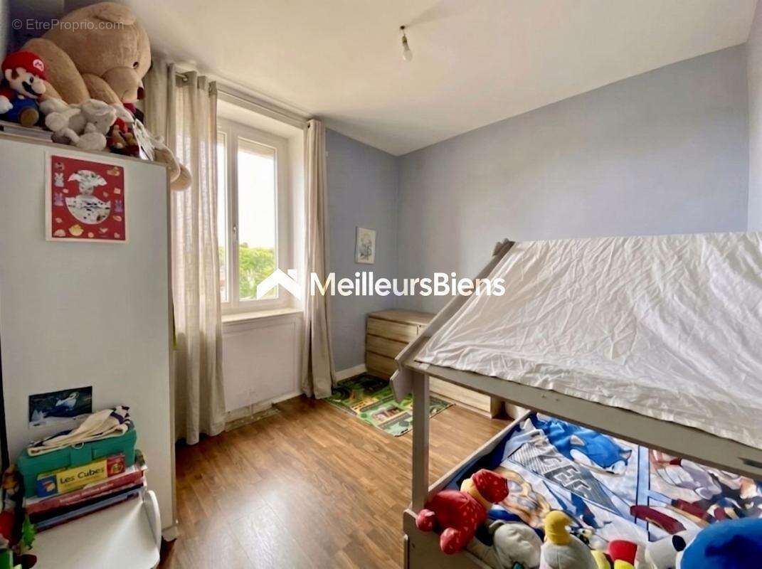 Appartement à VILLENEUVE