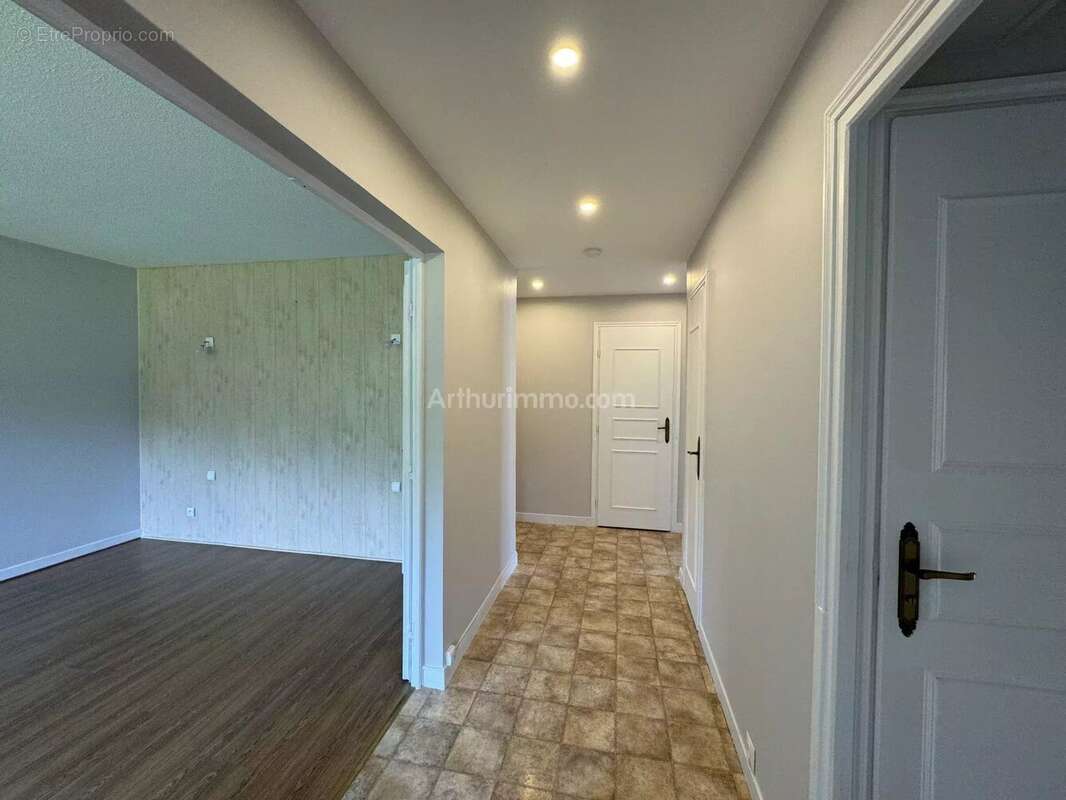 Appartement à BOURGOIN-JALLIEU