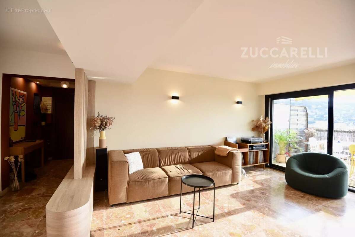 Appartement à LE CANNET