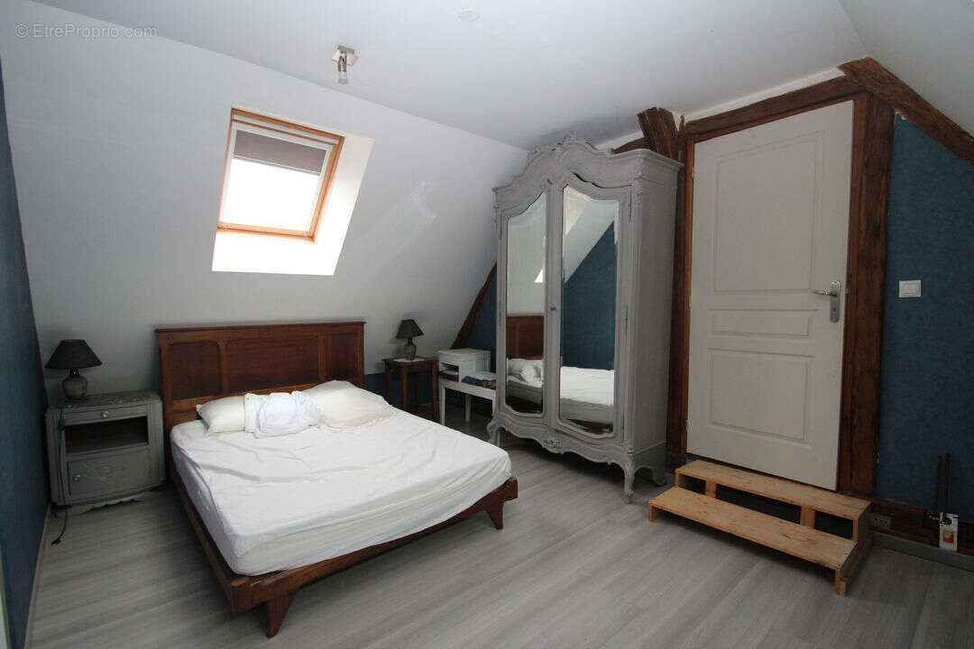 Maison à CHARRIN