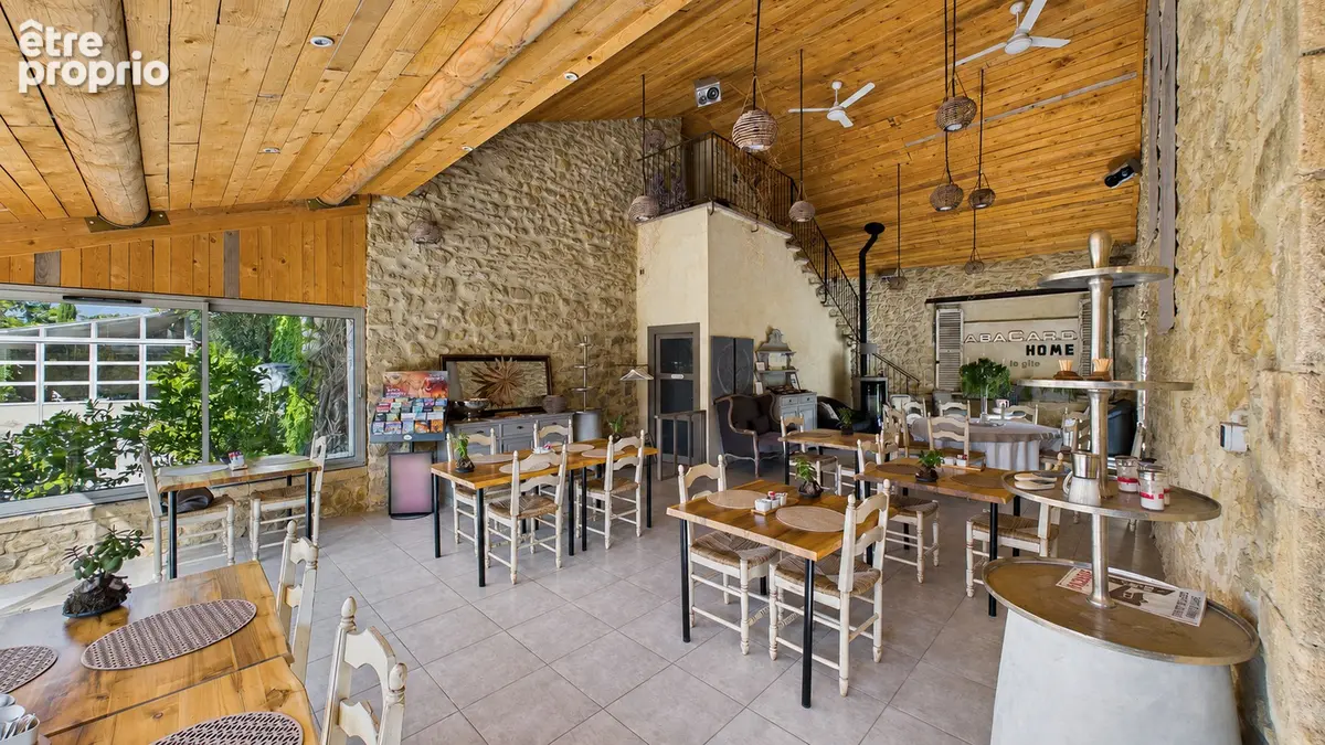 Domaine en pierre de 675 m² avec piscine sur près de 3 ha - Roquemaure - photo 8