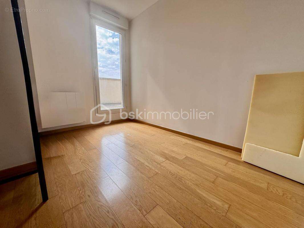 Appartement à VEMARS