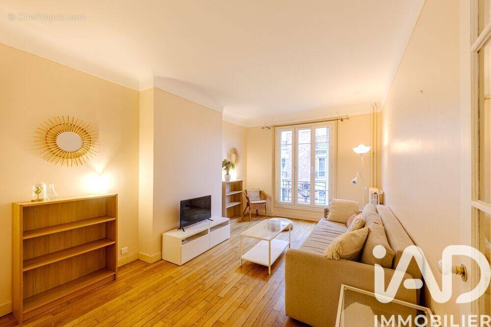 Photo 1 - Appartement à COURBEVOIE