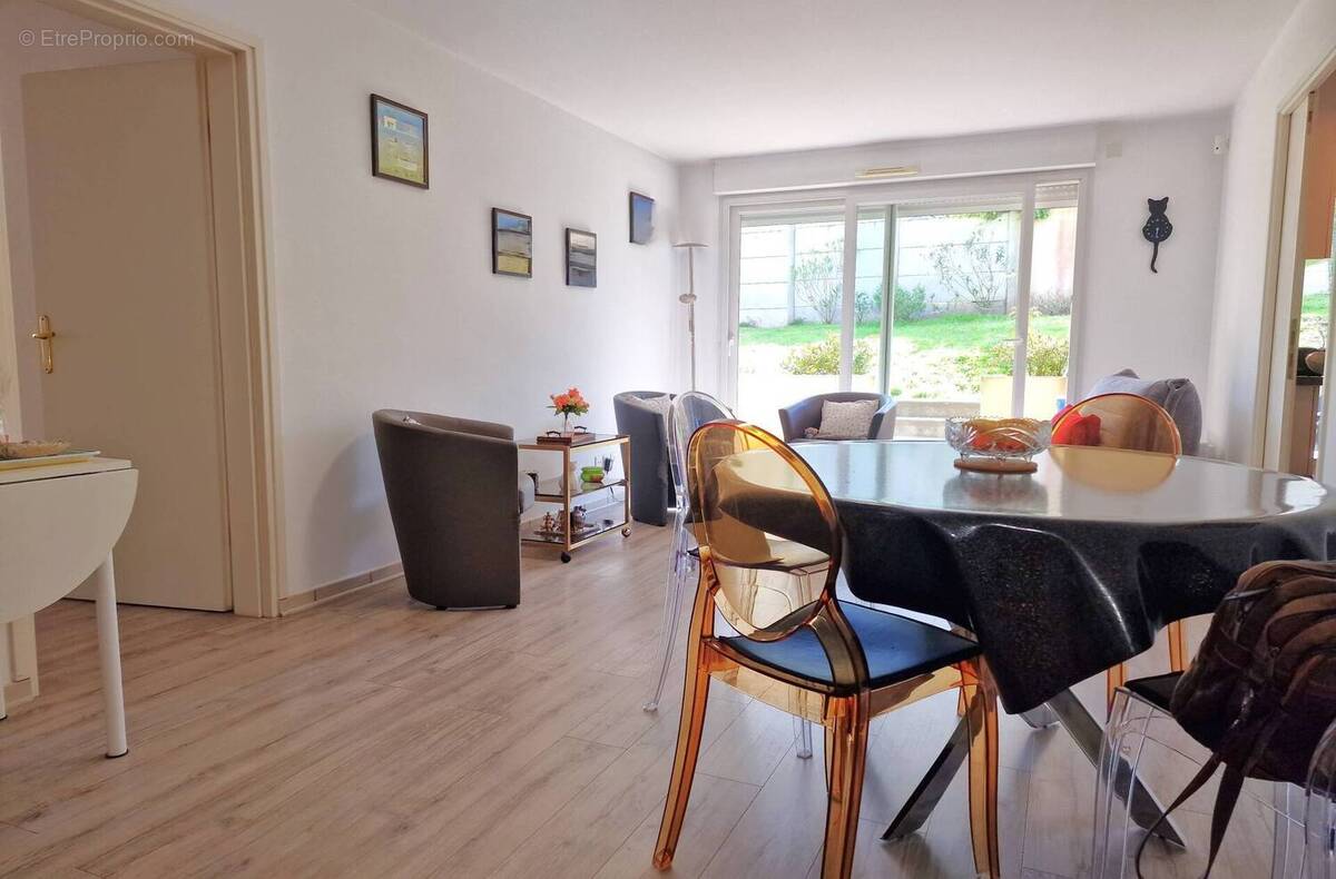 Appartement à SAINT-SEBASTIEN-SUR-LOIRE