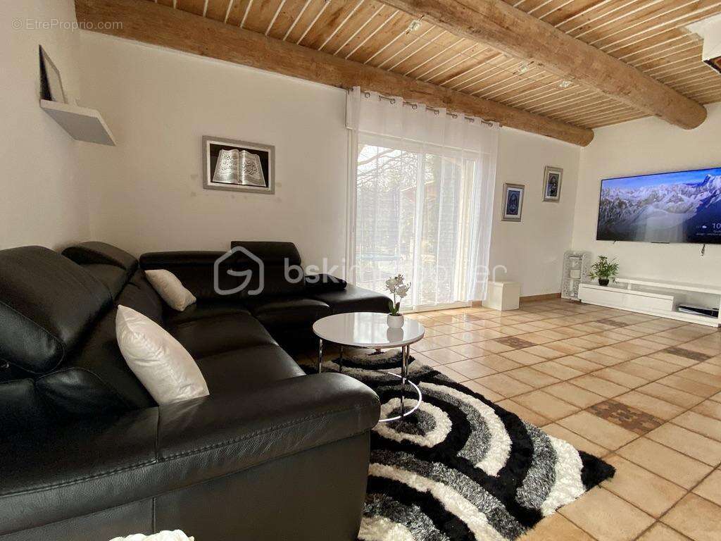 Maison à LA MOTTE