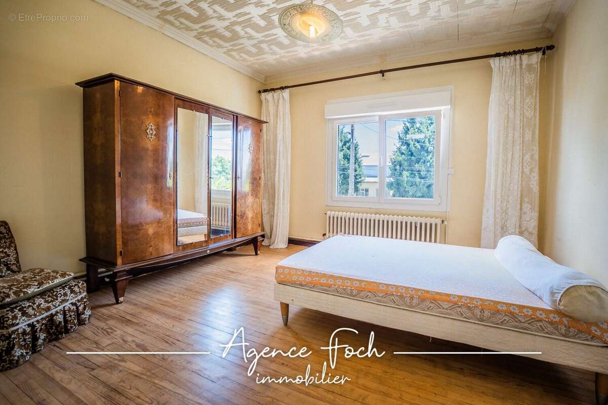 Maison 129 m² à Tarbes  - photo 8