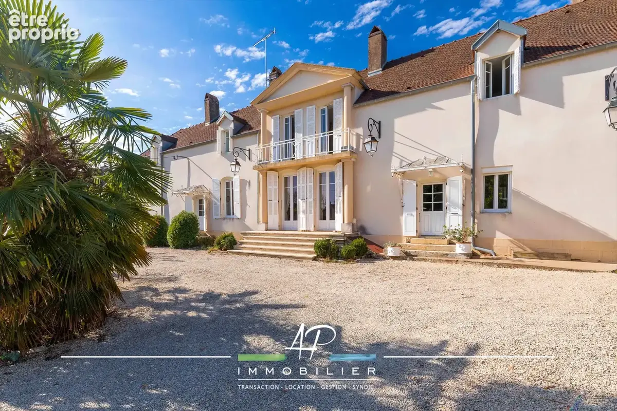 Belle propriété avec dépendances sur plus d’un hectare - photo 12