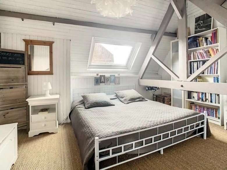 Maison à LA CHAPELLE-D&#039;ARMENTIERES