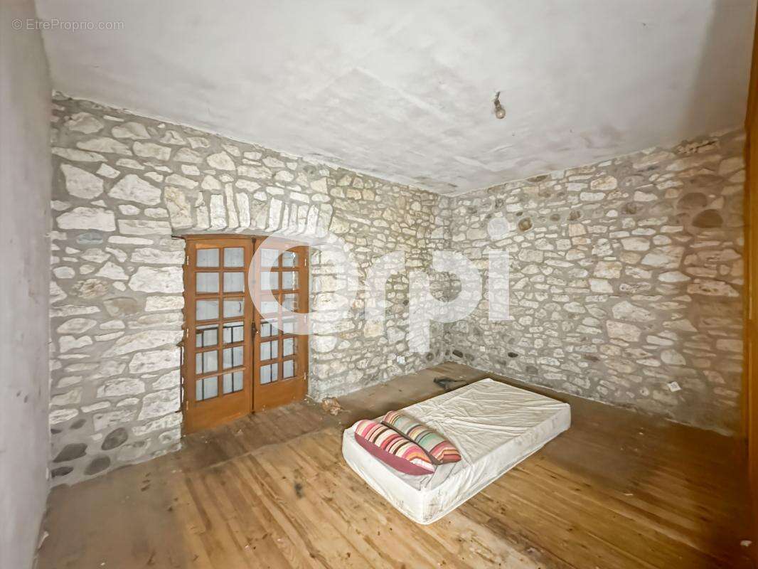 Maison à VALLON-PONT-D&#039;ARC