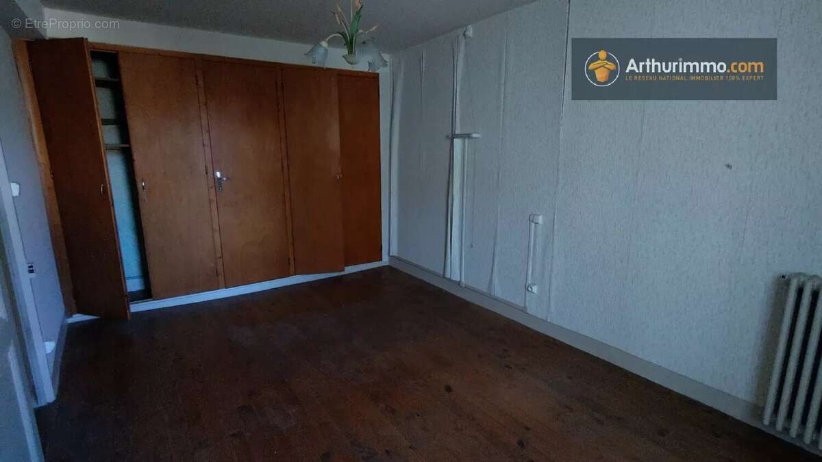 Maison à L&#039;AIGUILLON