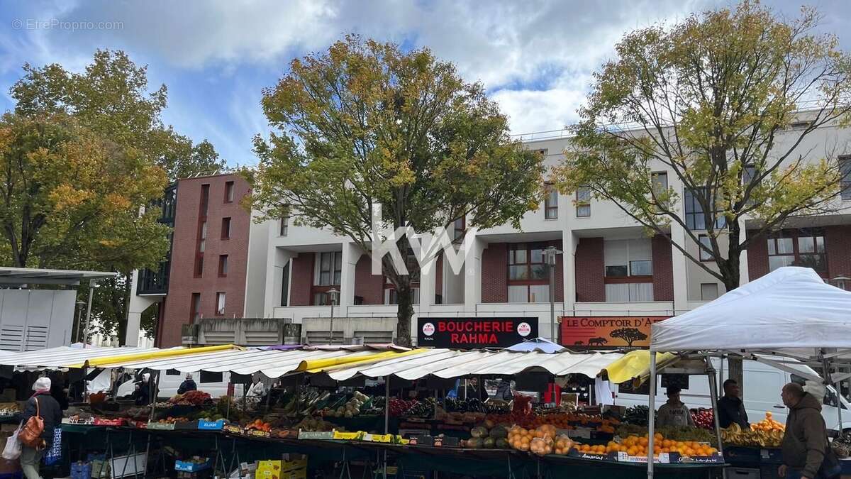 Appartement à COURCOURONNES