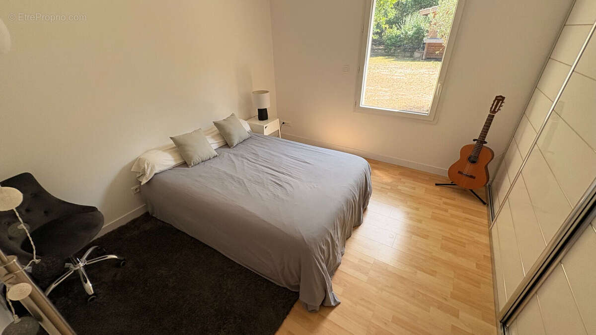 Prestations haut de gamme pour cette maison de 7 pièce(s) 200 m2 - photo 8
