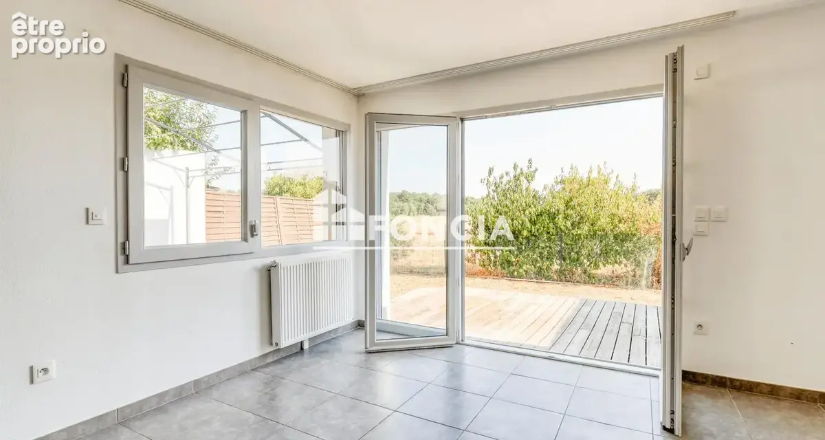 PLAISANCE-DU-TOUCH, Villa T4 récente dans résidence sécurisée avec garage, jardin et terrasse - photo 3