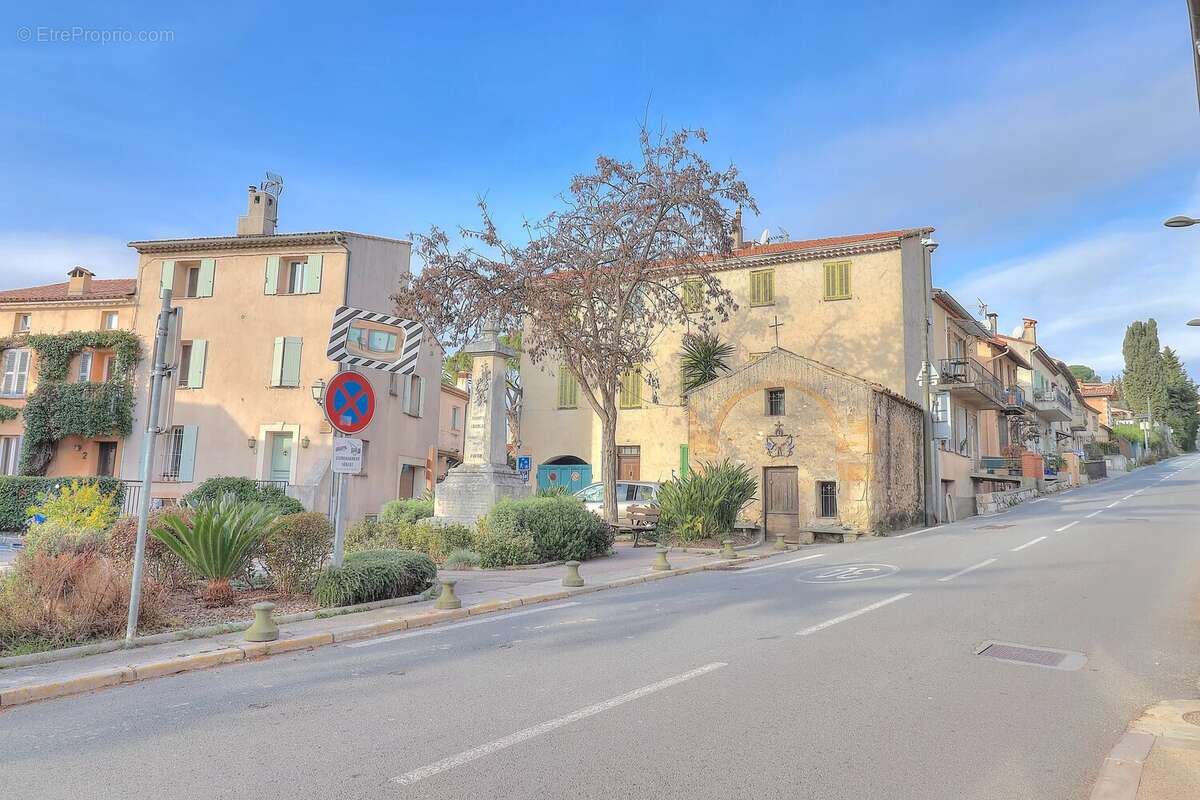 Maison à BIOT