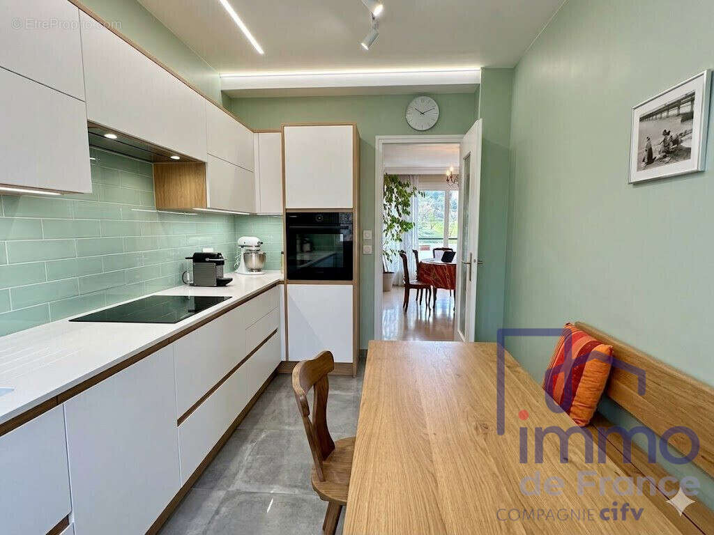 Appartement à SAINT-ETIENNE