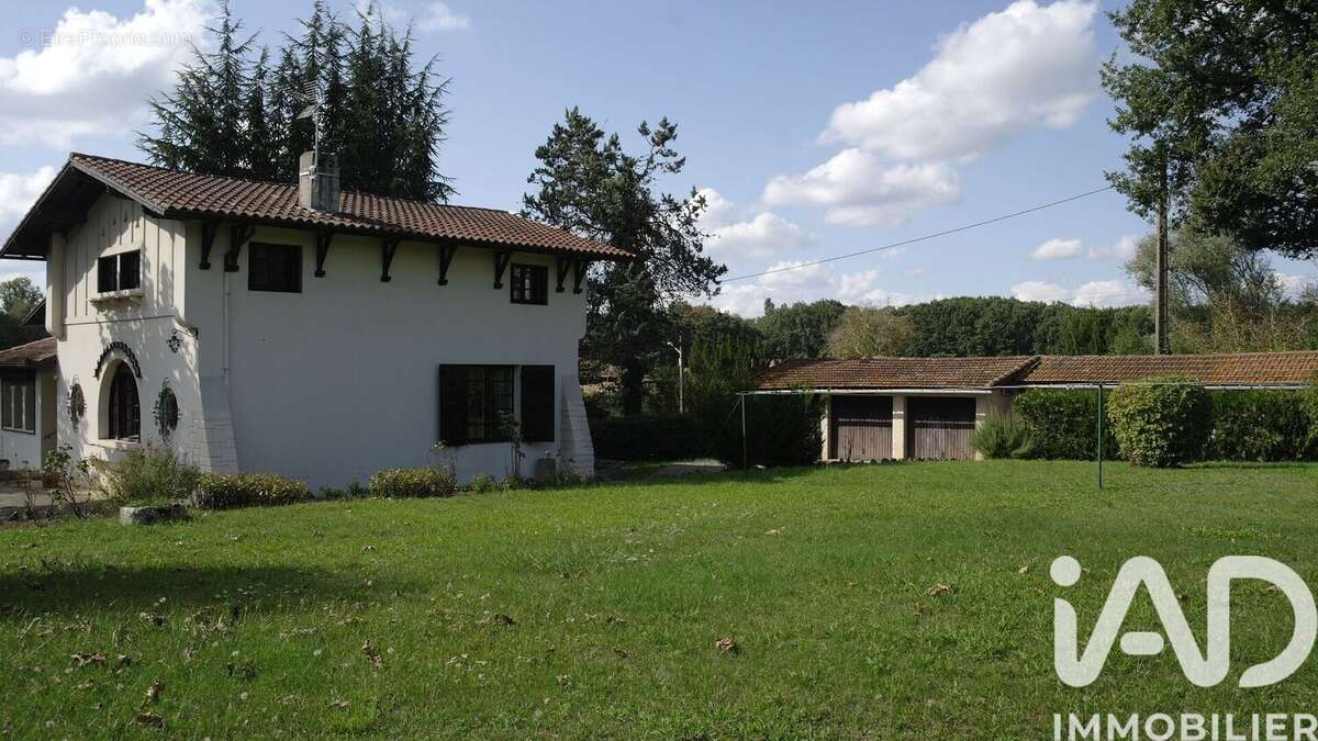 Maison 137 m² à Eauze  - photo 3