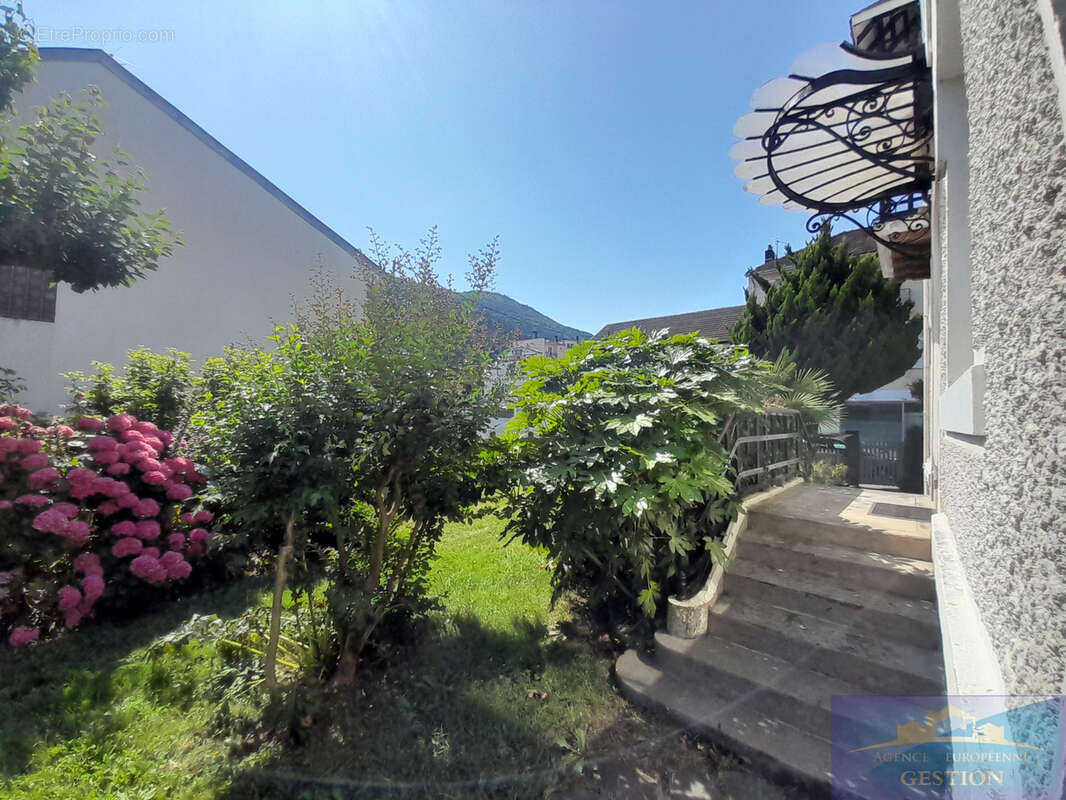 Maison à LOURDES