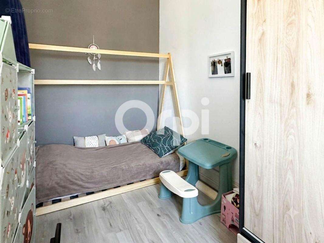 Appartement 31 m² à Rochefort  - photo 8
