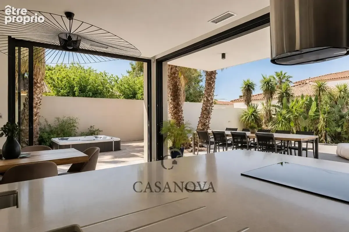 Maison contemporaine de 170 m² avec deux suites de plain-pied, piscine et jardin à Lattes-Boirargues - photo 5