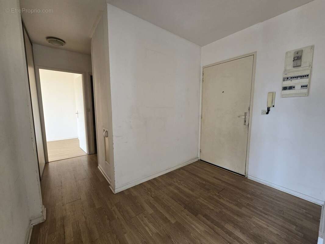 Appartement 67 m² à Evreux  - photo 8