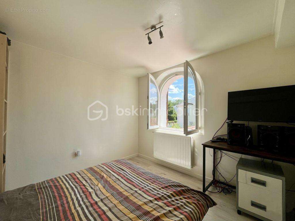 Maison à LIMEIL-BREVANNES