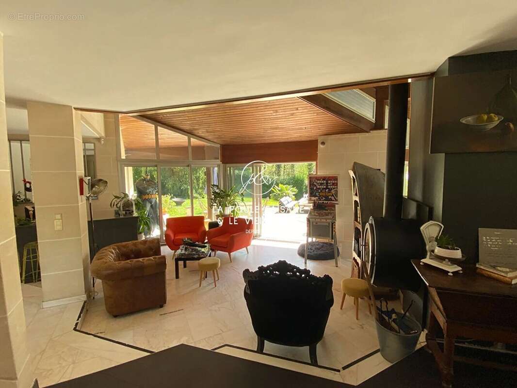 Maison à SAINT-REMY-L&#039;HONORE