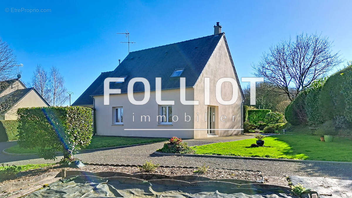 Maison à VILLEDIEU-LES-POELES