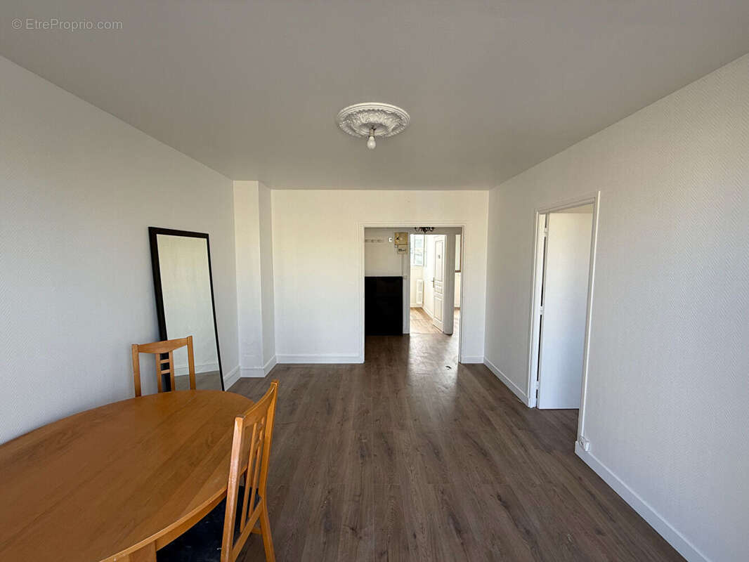 Appartement à AUBERVILLIERS